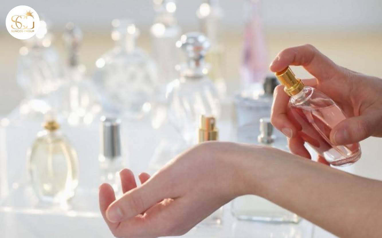 cach xit nuoc hoa thom lau