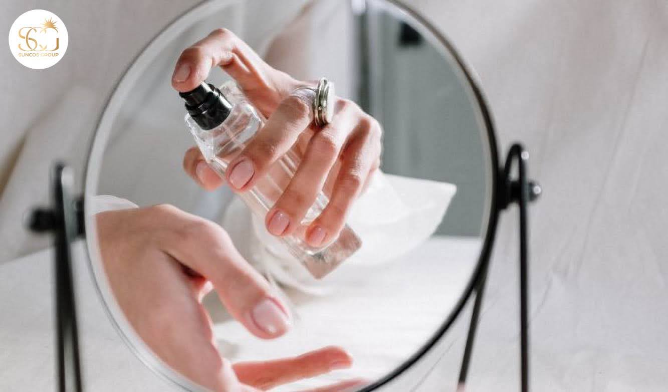 những sai lầm khi xịt nước hoa